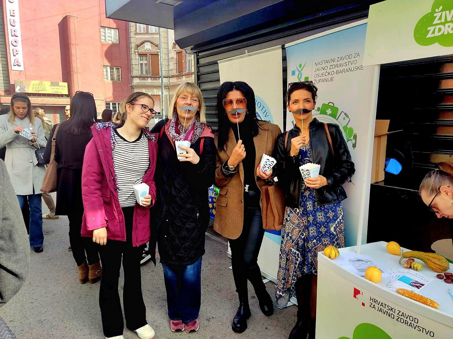 IMG 001896b90054d2f6502173081f2cb4b5 V